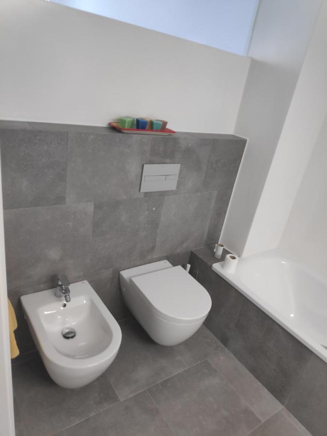 Apartment Close To The Beach With Free Parking バダロナ エクステリア 写真
