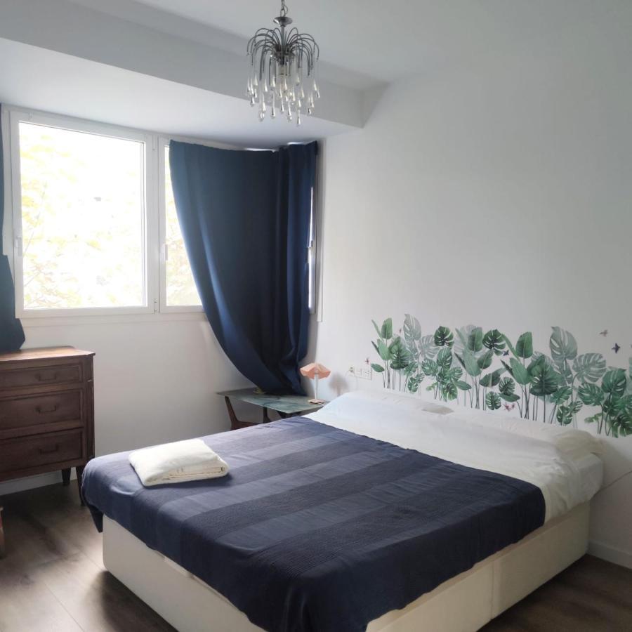 Apartment Close To The Beach With Free Parking バダロナ エクステリア 写真
